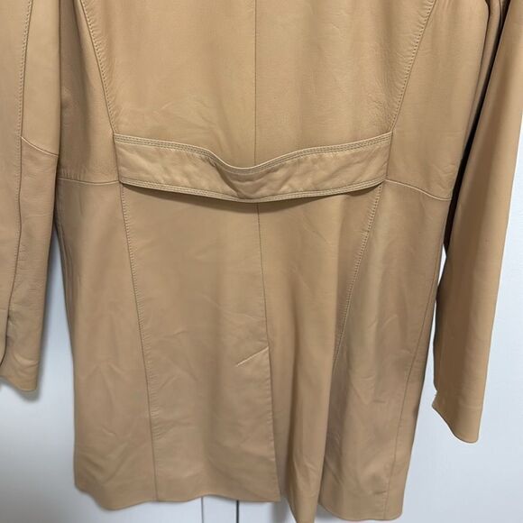 Kenneth Cole New York Woman’s Genuine Leather Full Length Tan Coat. Size Medium. - Picture 6 of 11